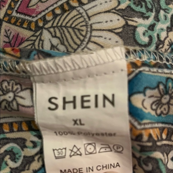 SHEIN Multicolor Floral Pattern Top - Picture 2 of 3